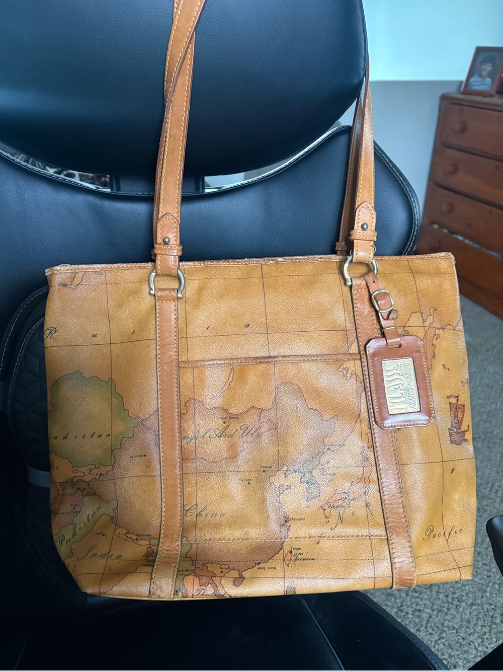 Vintage  Alviero Martini -Print Leather Tote Bag in Tan